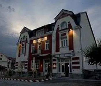 Kasperk 4*